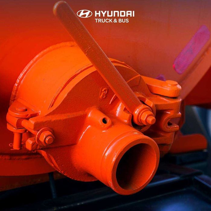 HYUNDAI EX8 Ассенизатор (Вакуумная машина) 4 м3