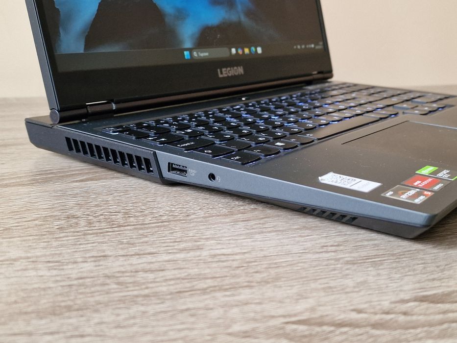 Lenovo Legion 5 R5 4600H/GTX 1650/16GB RAM/512GB SSD