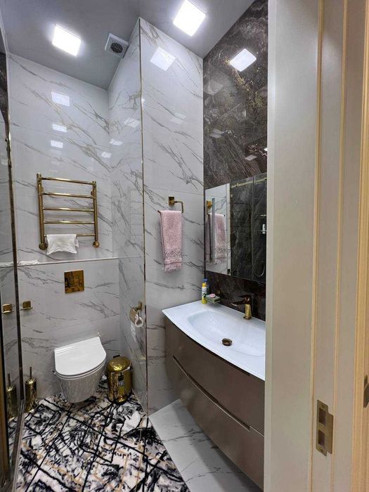 Сдается 2х комнатная квартира в районе Чиланзар, метро Новза 308*