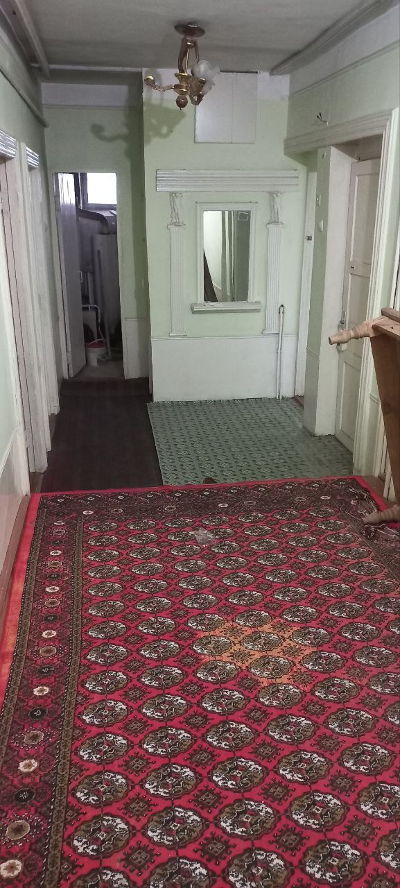 Urganchda tunel yanda 3 xonali kv ijaraga oilaga