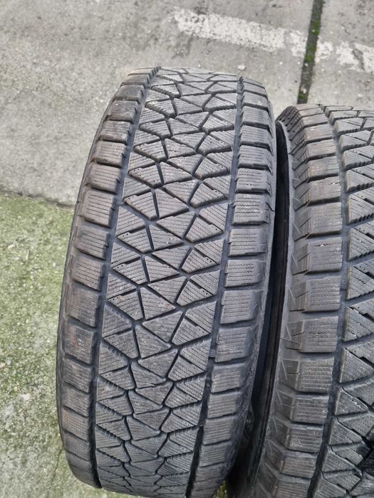 4 Anvelope Iarna Aproape noi Brigestone 235/65/17