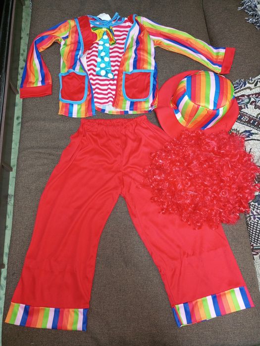 Продам детский костюм клоуна