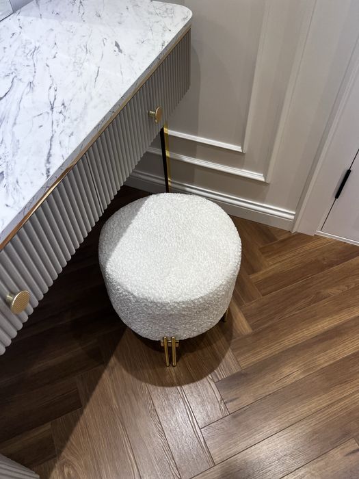 Pufik xar xil rangidan bor