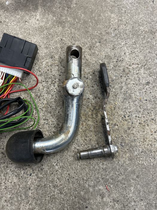 Vand carlig BMW X1 E84