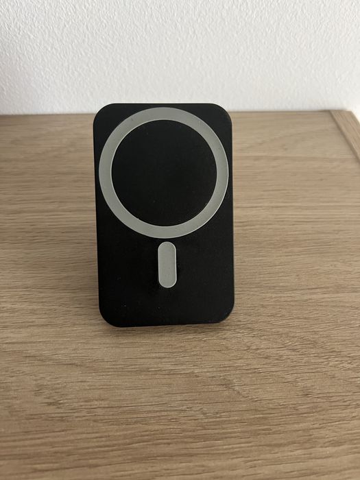 Incarcator wireless pentru masina