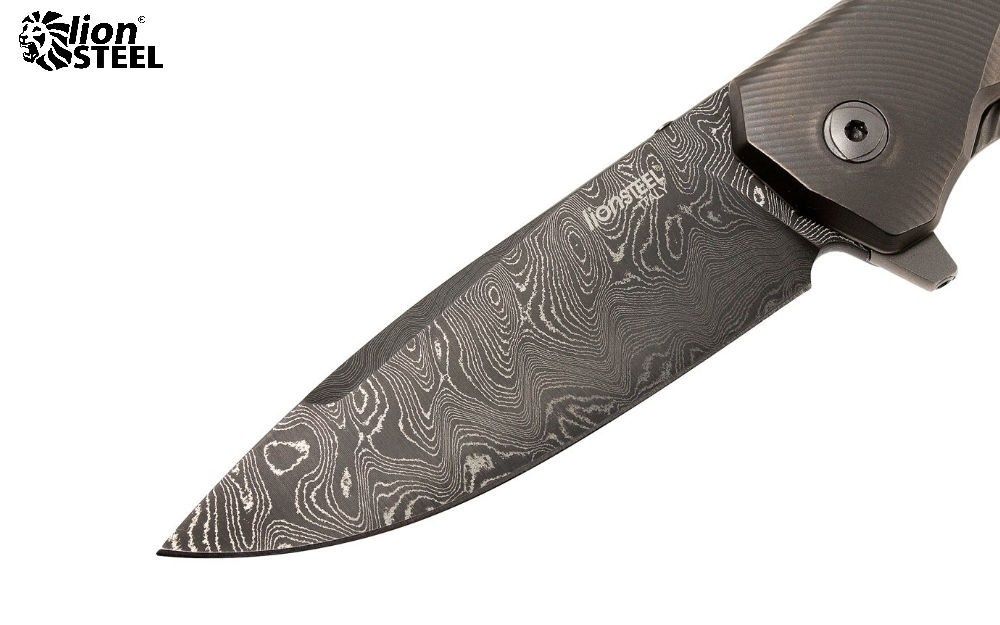 Briceag LionSteel T.R.E. cu maner din titan, lama Damasc Raindrop