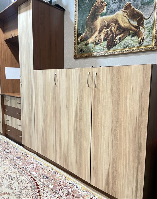 Продаем большой шкаф