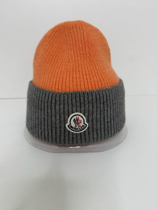 Продам Шапки от монклер топ