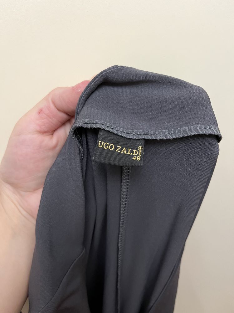Платье срочно продам красивое