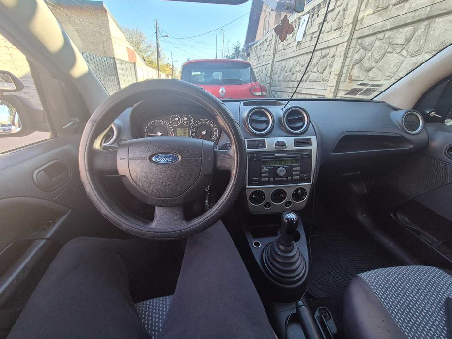 Ford Fiesta 1.3 Duratec Euro 4 an 2006 199340 km consum redus