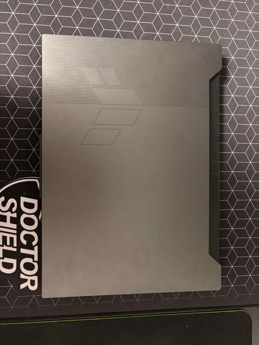 Laptop gaming assus 144HZ