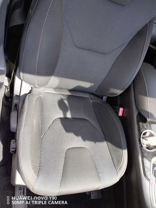 Interior ford mondeo mk5 berlina cu hayon