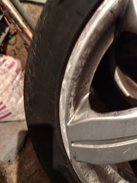 Има външни забележки.
Продавам джанти за Мерцедес 
Без кривини и завар