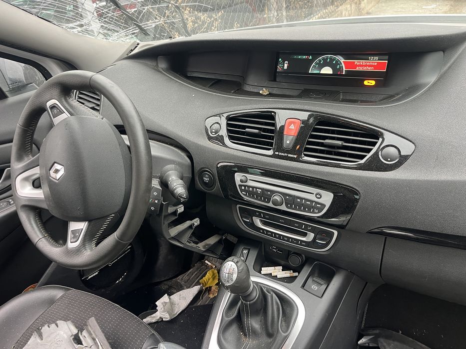Renault Scenic 1.5DCI за части!!!