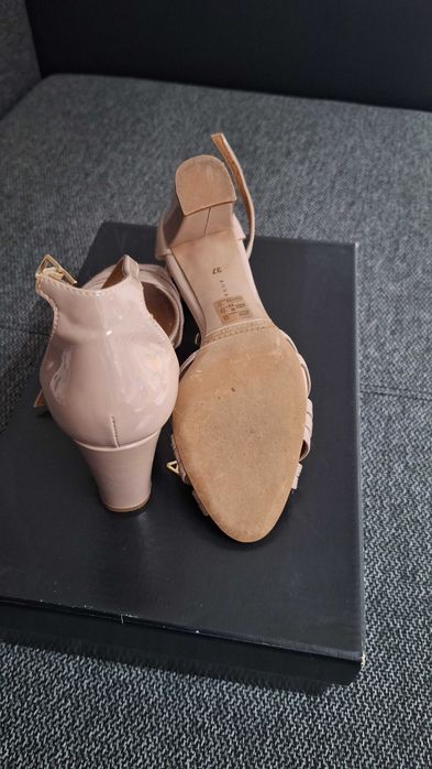 Sandale piele marimea 37 brand Anna Cori