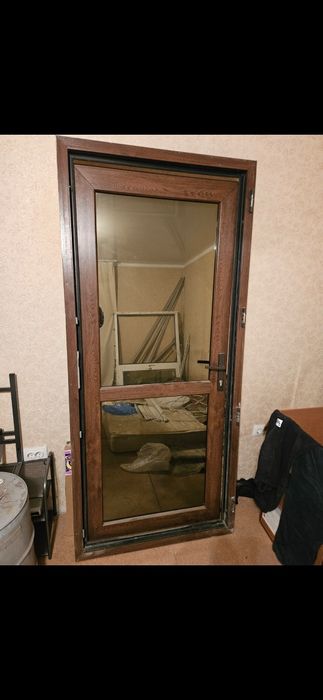 Дверь пластиковая