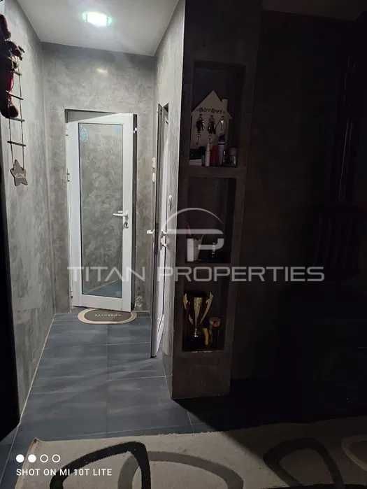 Продава се Етаж от къща в Пловдив, Прослав - 90 кв.м за 2045 €/кв.м - Снимка #8