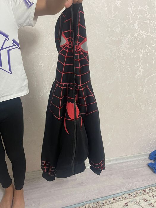 Продам зипку толстовку человека паука