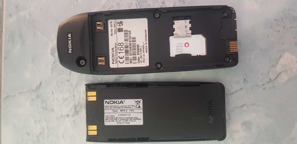 Vand nokia 6310i in stare impecabila, ca Nou + incarcator si casti !!