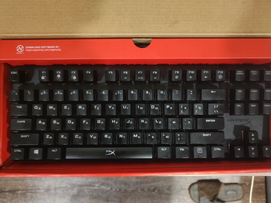Клавиатура HyperX alloy origins core 60%