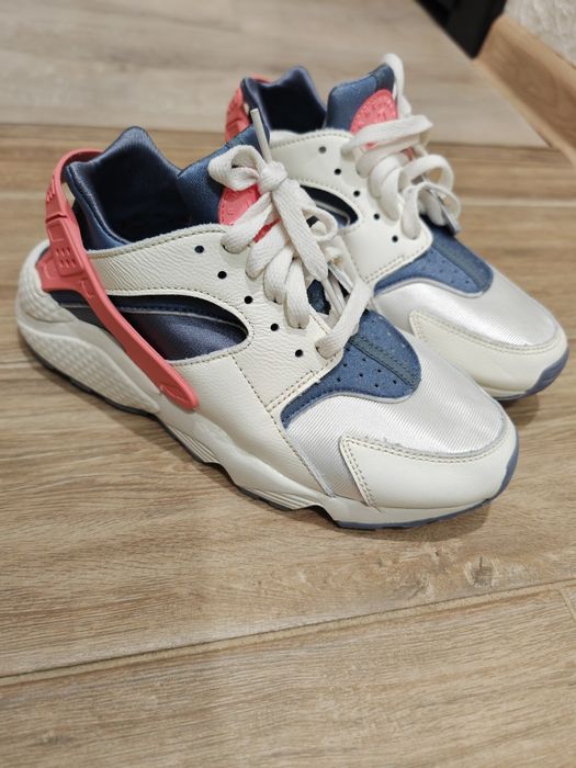 Nike Huarache run 37н НОВИ
