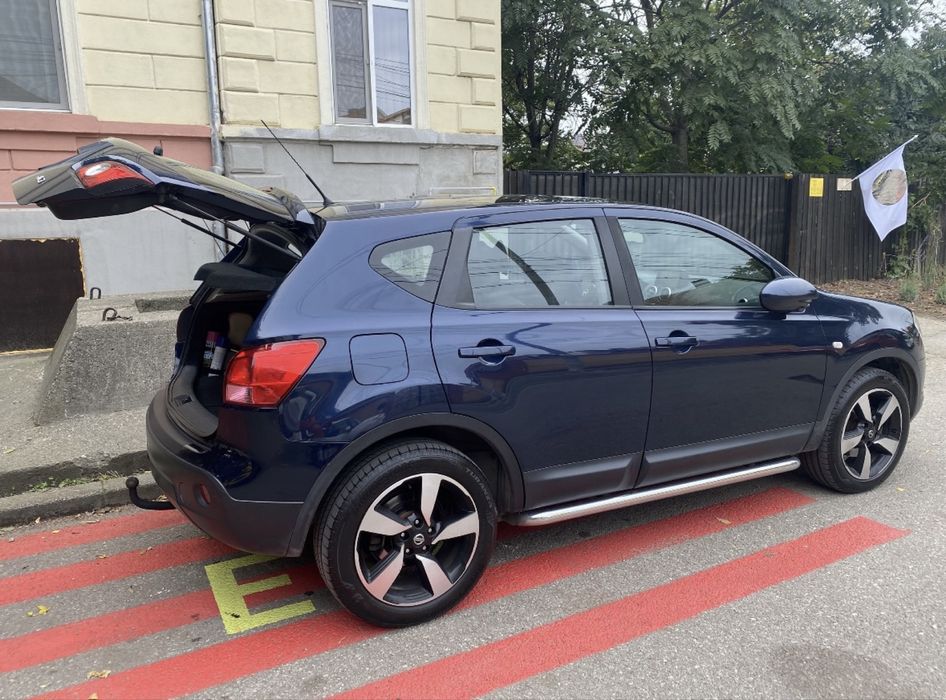 Nissan Qashqai full option