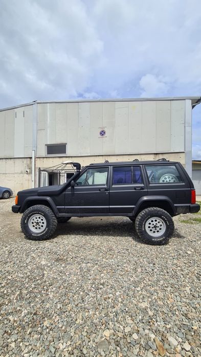 Jeep Cherokee XJ 2.5 benzina
