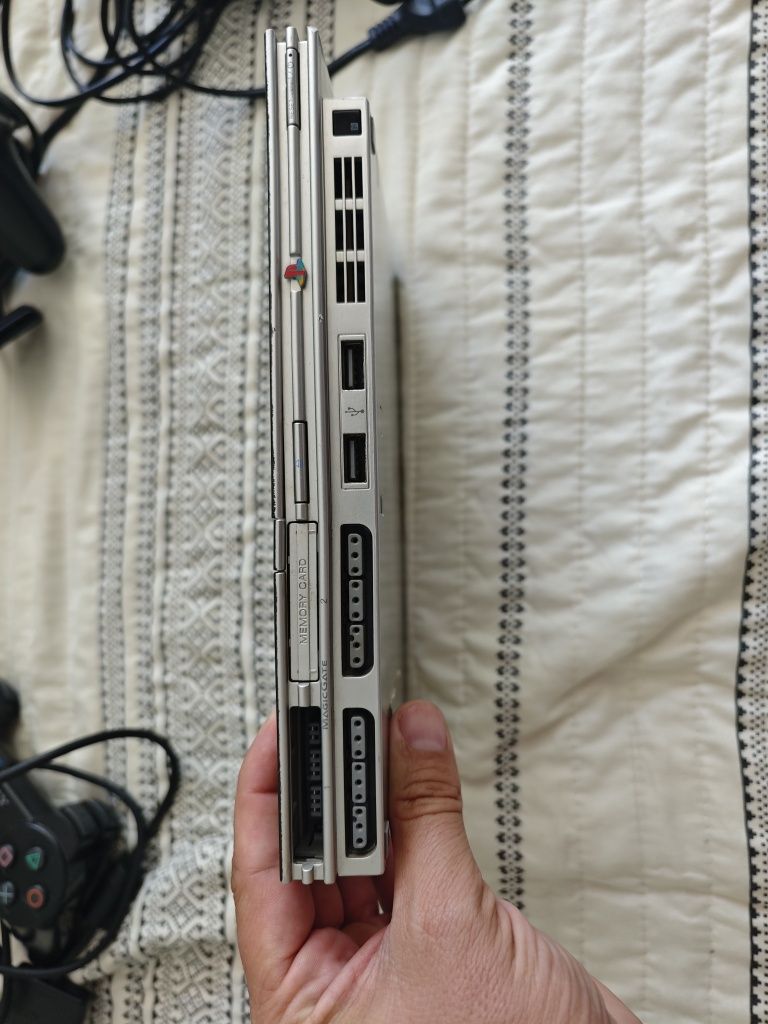 PlayStation 2 slim
