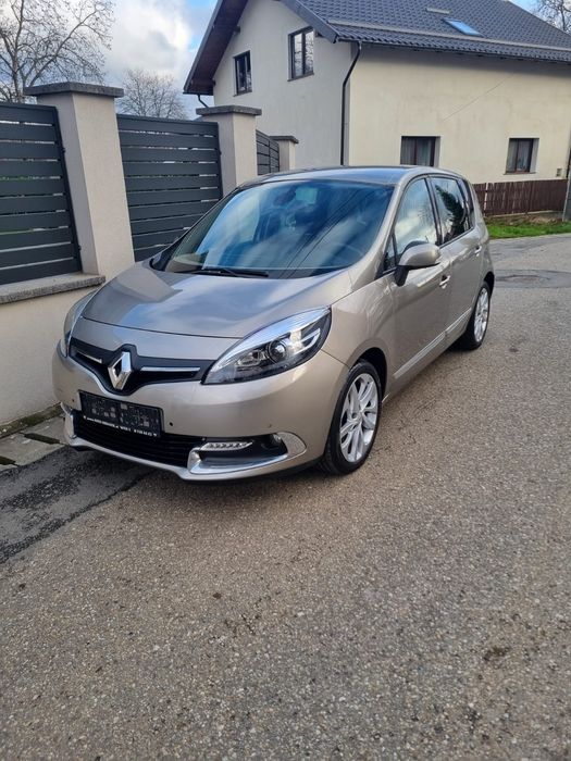 Vând Renault Scenic III Facelift Motor 1.6 DCi an 2012