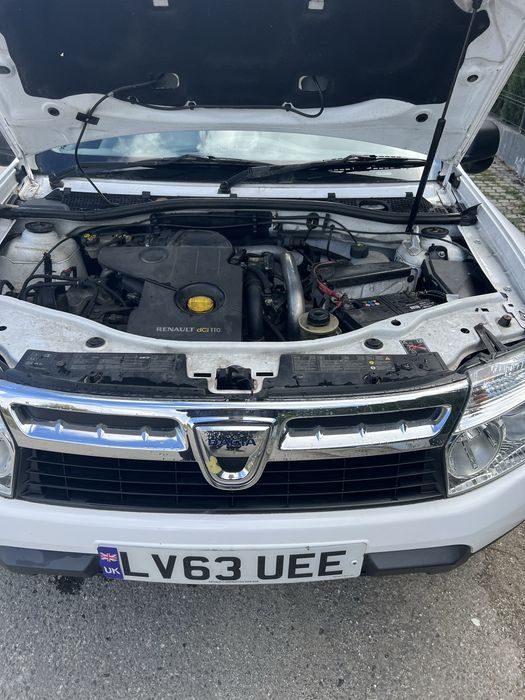 Vand Duster 1.5 DCI. 4X4. Volan Dreapta