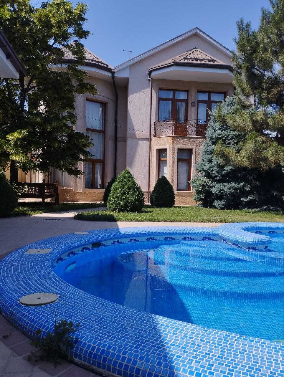 Dacha sotiladi!1