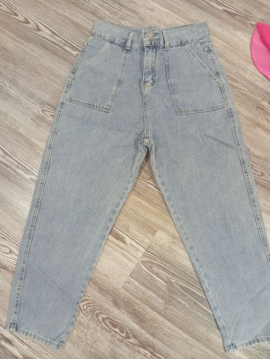 Два лота по 10 лв