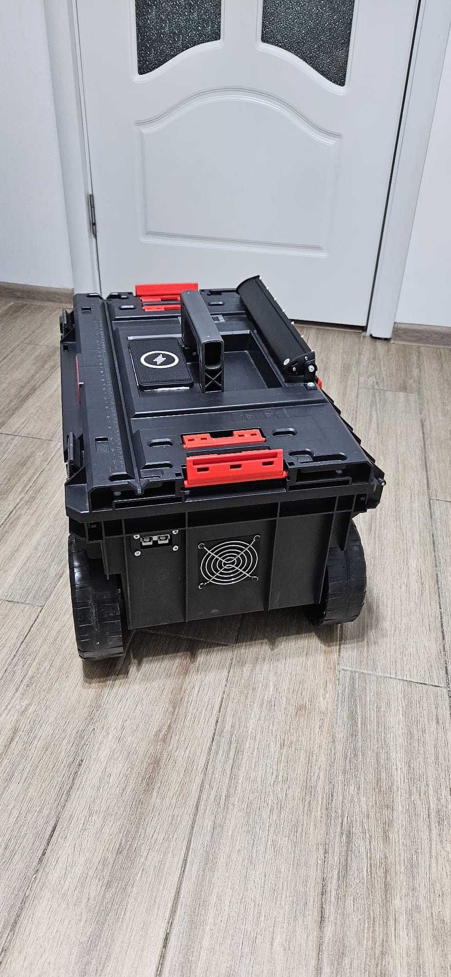 Generator solar portabil, Powerstation: 4096 Wh | 320 Ah | 12.8 V
