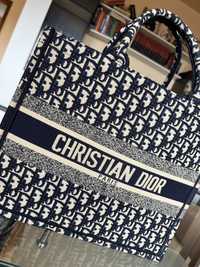 De vanzare poseta Christian Dior