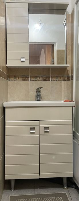 Шкаф для ванной комнаты