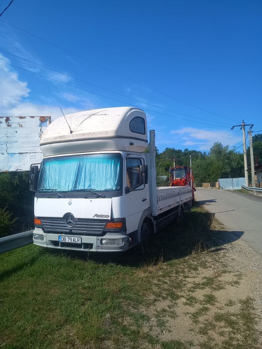 Vând Mercedes atego 825