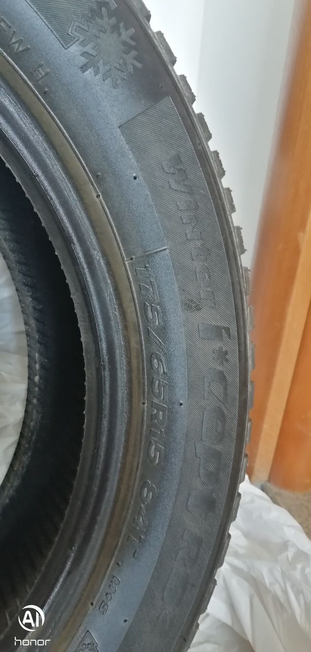 Зимни Гуми 165/65/15 като нови