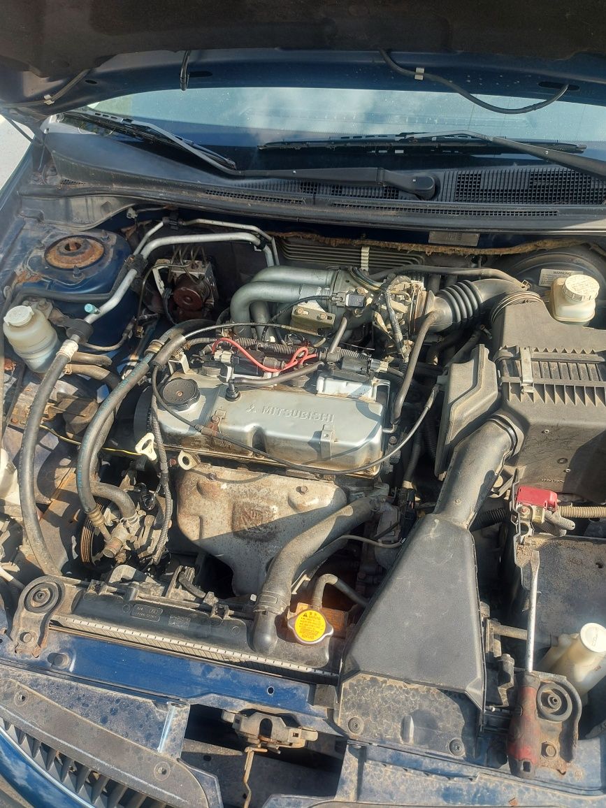 Mitsubishi Lancer 1.6 i  на части !!!