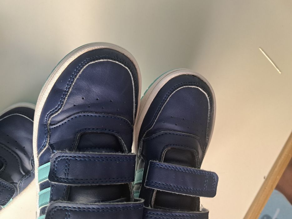 Маратонки Adidas 28 и 29 номер