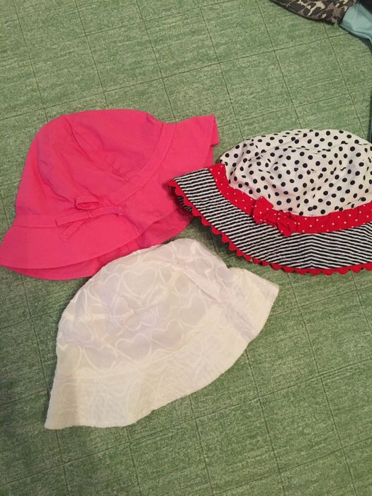 Costum baie, palariute 2-3 ani