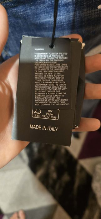 Oferta blugi calitate.