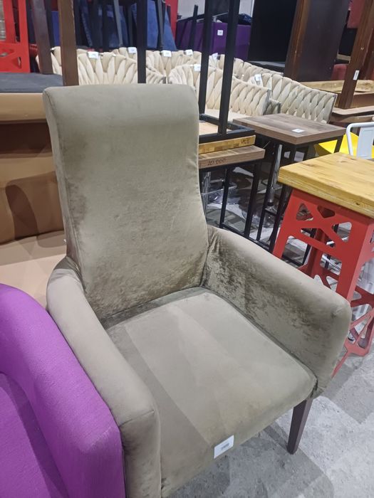 Кресло, мягкий стул со спинкой