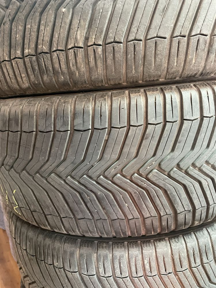 Michelin 225 40 18 всесезонни