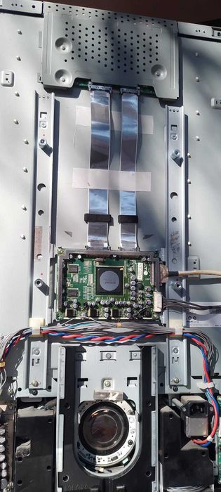 Televizor LG 42LG6000 PENTRU PIESE