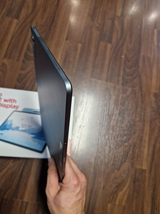 Lenovo tab P12 Matte Display 12,7" като нов