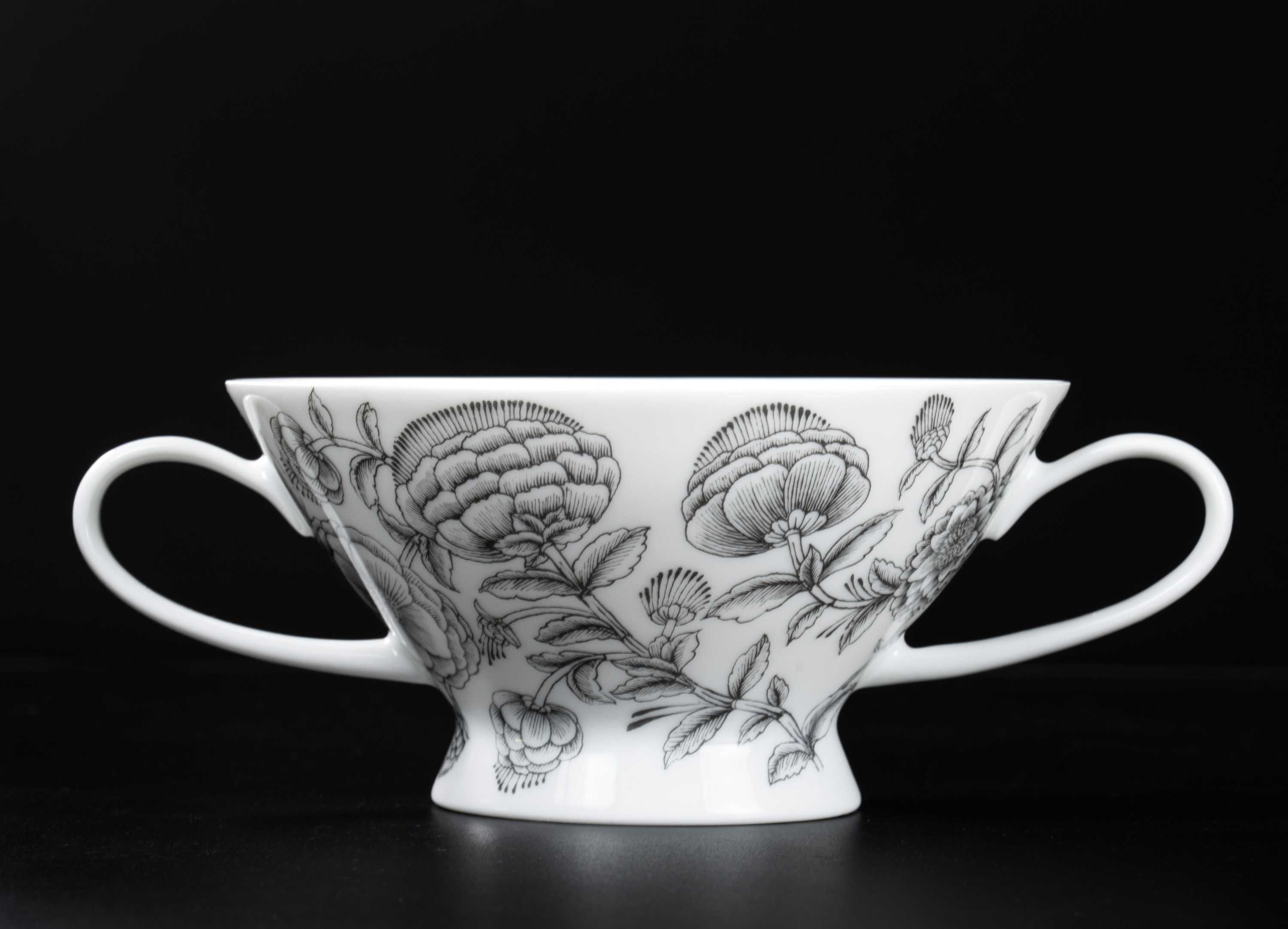 Елегантен сервиз за чай, кафе, какао или мляко Rosenthal.