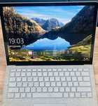 Продается / Sotiladi Microsoft Surface Laptop 2 8th generation.