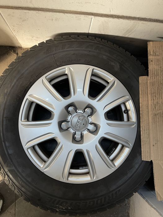Roti iarna originale Audi Q3 - 215/65/R16 Bridgestone Blizzak DOT 2020