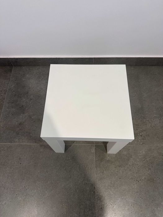 Masuta cafea IKEA Lack, alb, 35x35 cm, stare excelenta