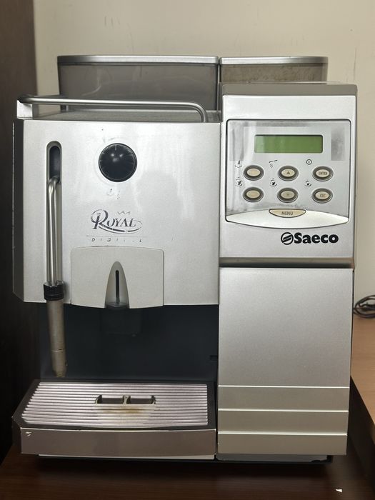 Кафе машина робот- Saeco Royal